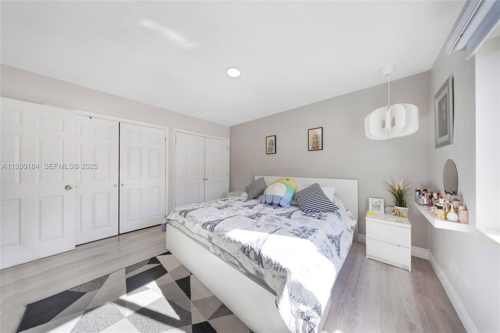 907 North Park Road Hollywood, FL 33021 - Photo 16 of 34