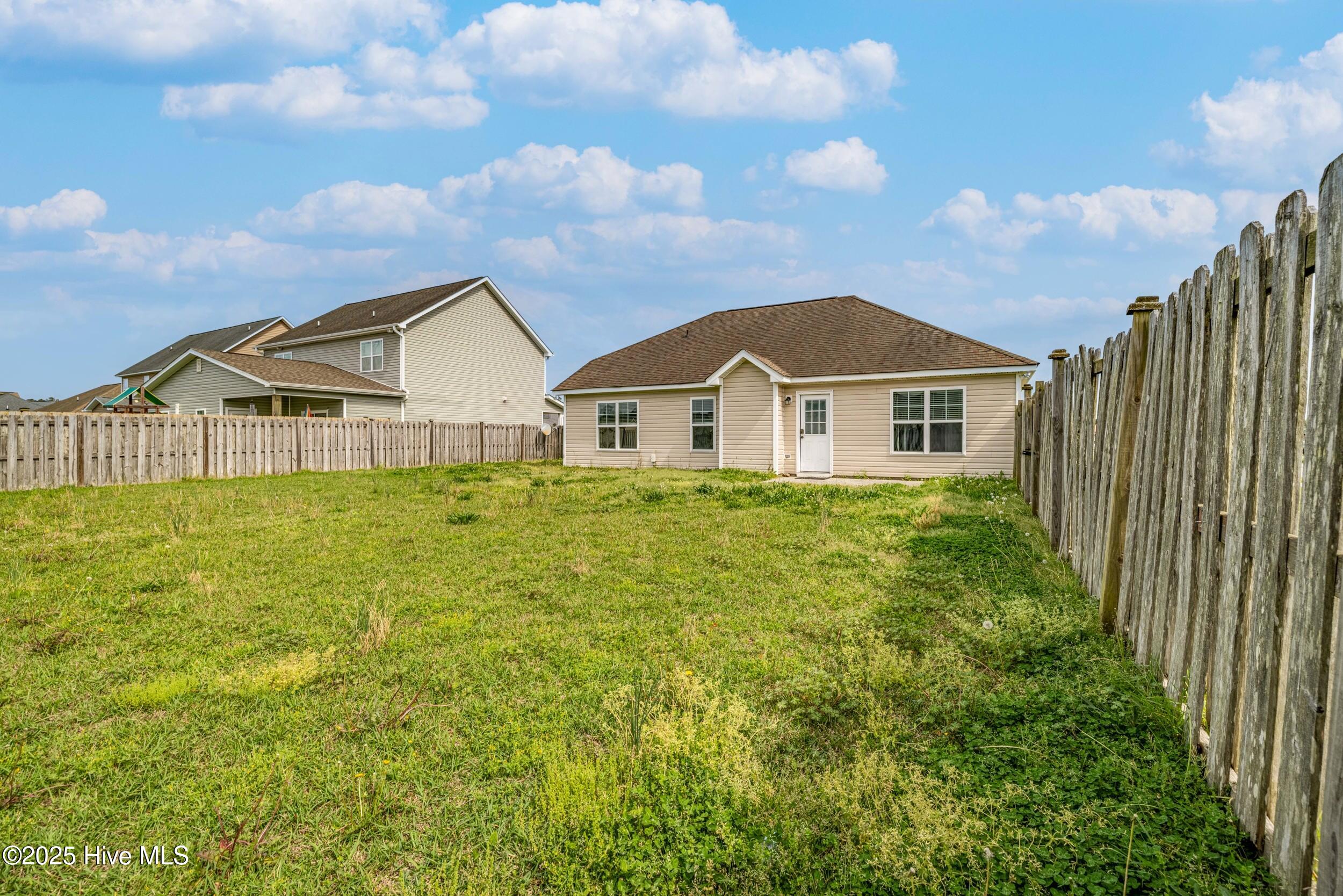 269 Merin Height Road Jacksonville, NC 28546 - Photo 33 of 43 31_025a6872-hdr-edit