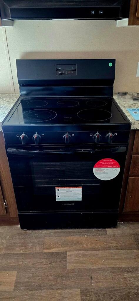 5450 Axton Road Axton, VA 24054 - Photo 8 of 20 a close view of closet