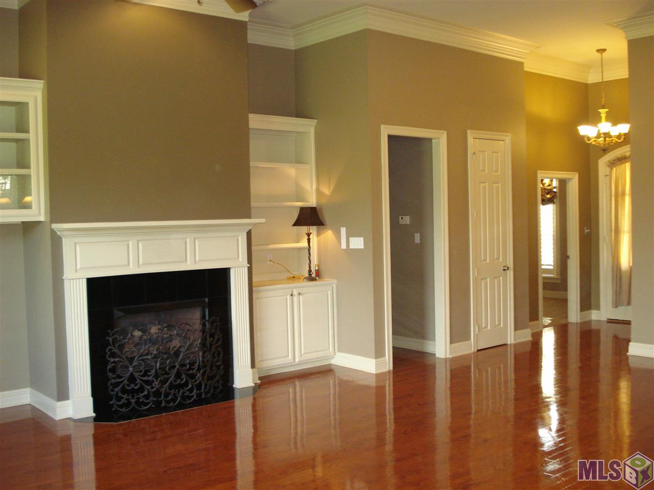 16724 Highland Club Avenue Baton Rouge, LA 70817 - Photo 3 of 24 Living Room