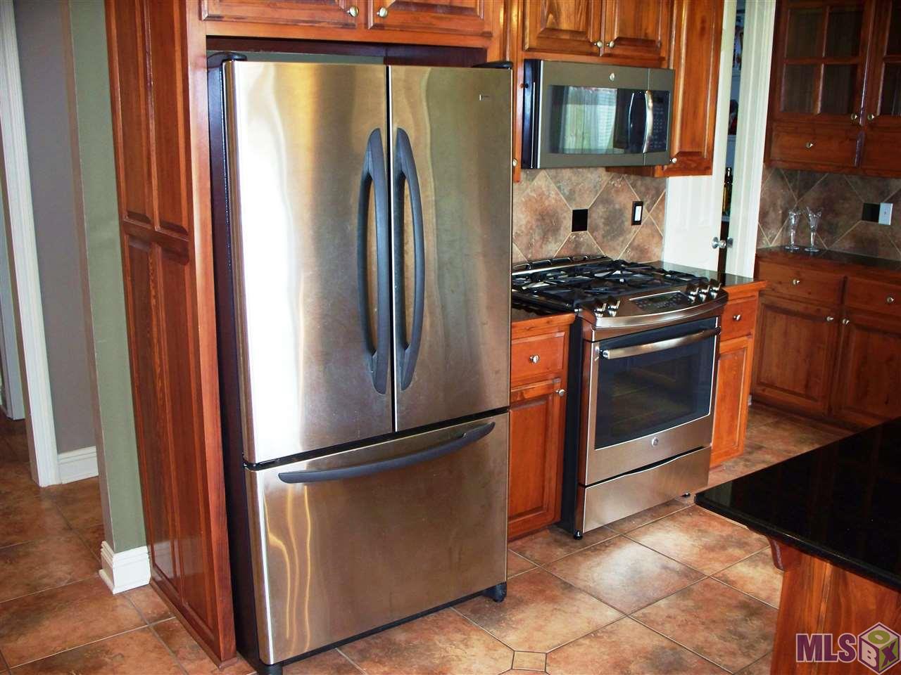 16724 Highland Club Avenue Baton Rouge, LA 70817 - Photo 7 of 24 Kitchen