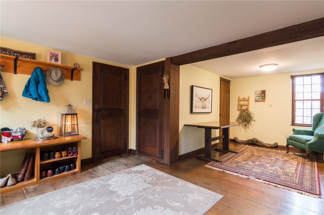 117 Reservoir Road Glocester, RI 02814 - Photo 5 of 38