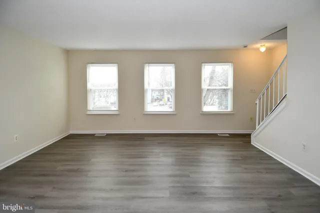 $2,700 | 11521 Aberstraw Way, Germantown, MD 20876