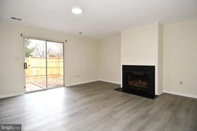 $2,700 | 11521 Aberstraw Way, Germantown, MD 20876