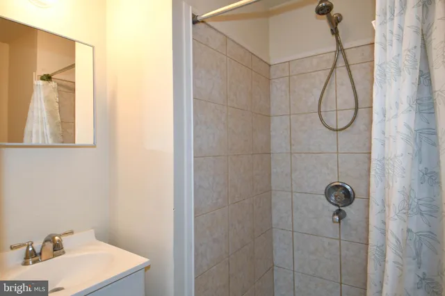 $2,700 | 11521 Aberstraw Way, Germantown, MD 20876