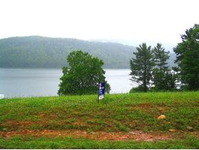 67-68 Harbor Point Road, Unit 67 68 Butler, TN 37640 - Photo 1 of 7 Photo 1
