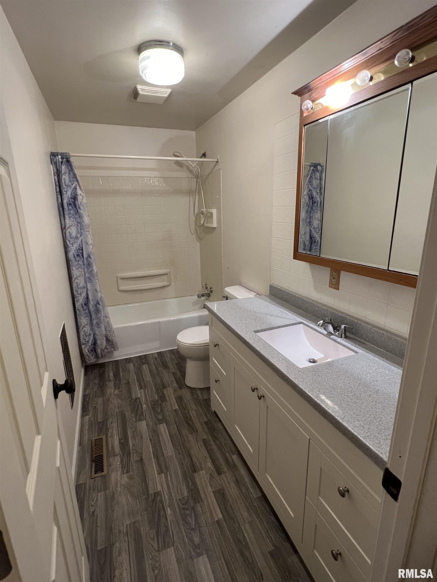 503 Lewis Street Vienna, IL 62995 - Photo 10 of 15 Gallery Image 10
