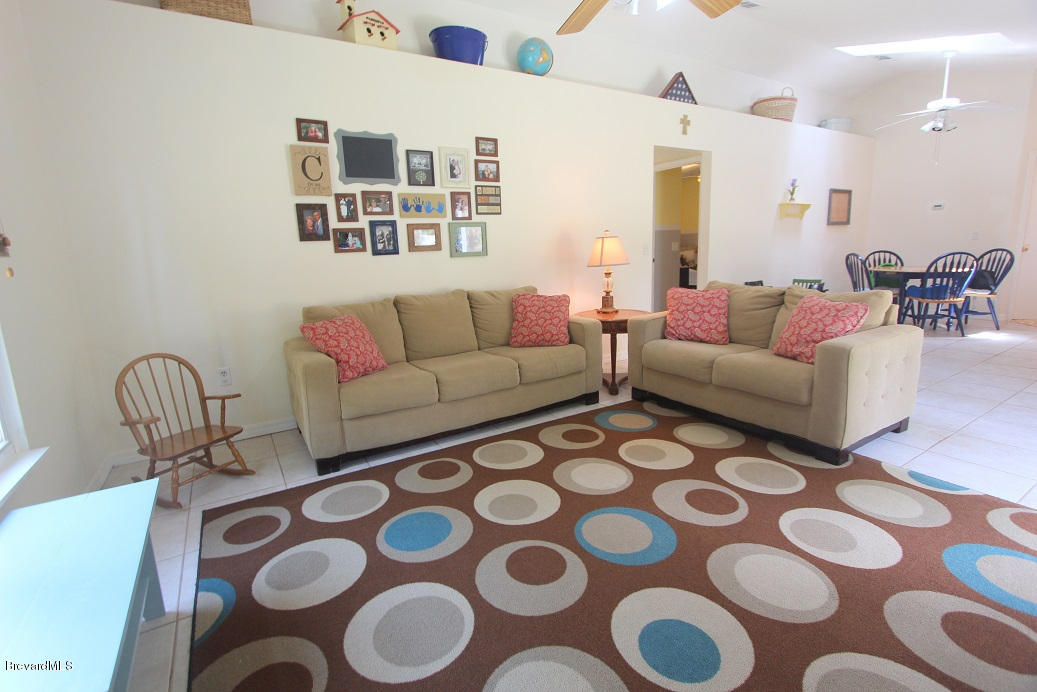 5137 Holden Road Cocoa, FL 32927 - Photo 15 of 32 Family Room3