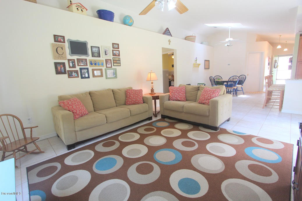 5137 Holden Road Cocoa, FL 32927 - Photo 16 of 32 Family Room4
