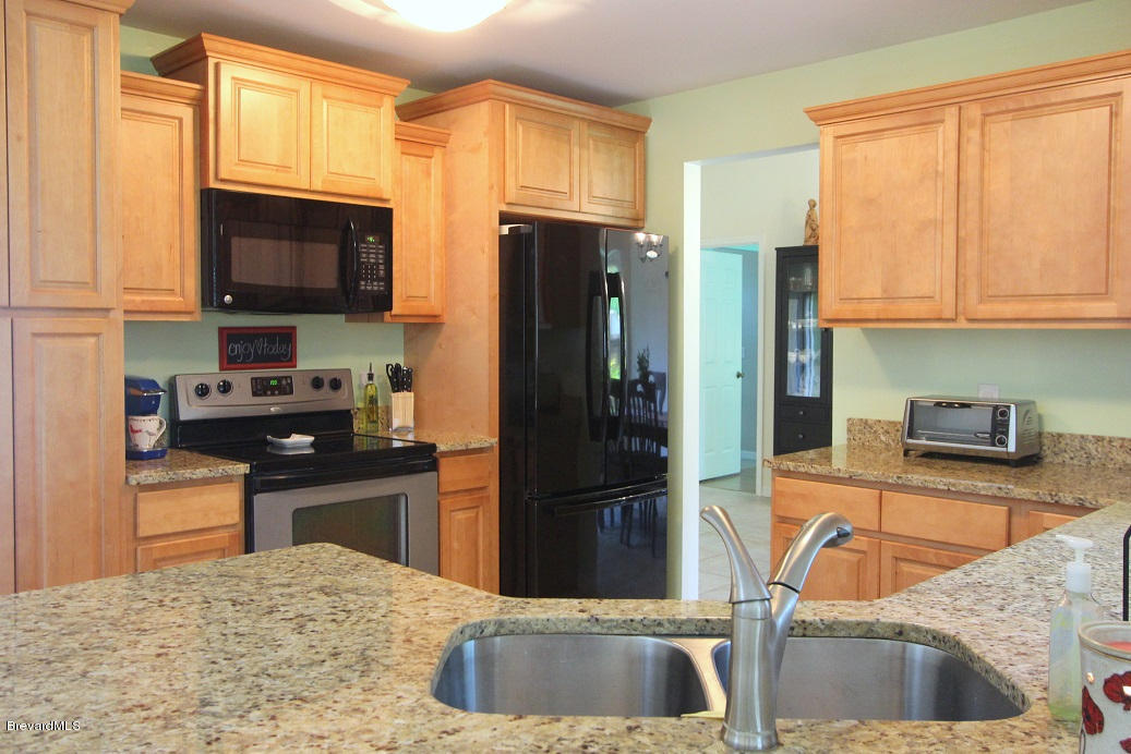 5137 Holden Road Cocoa, FL 32927 - Photo 8 of 32 Kitchen