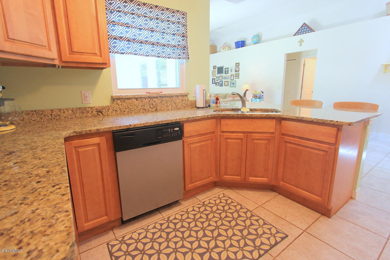 5137 Holden Road Cocoa, FL 32927 - Photo 9 of 32 Kitchen
