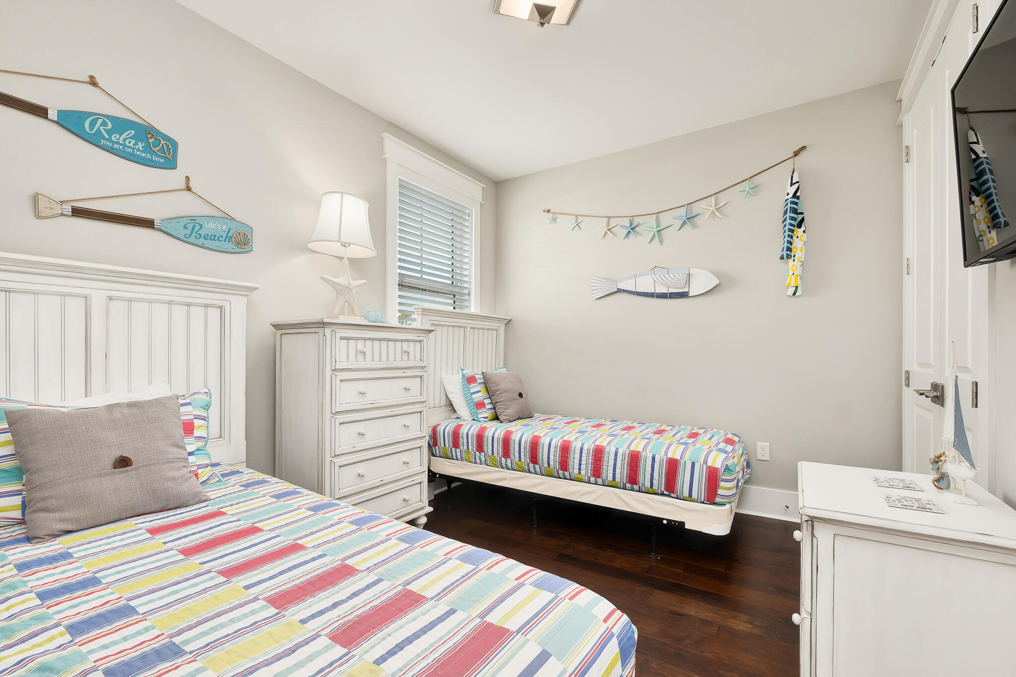 442 Flatwoods Forest Loop Santa Rosa Beach, FL 32459 - Photo 25 of 46 a bedroom with a bed and a window