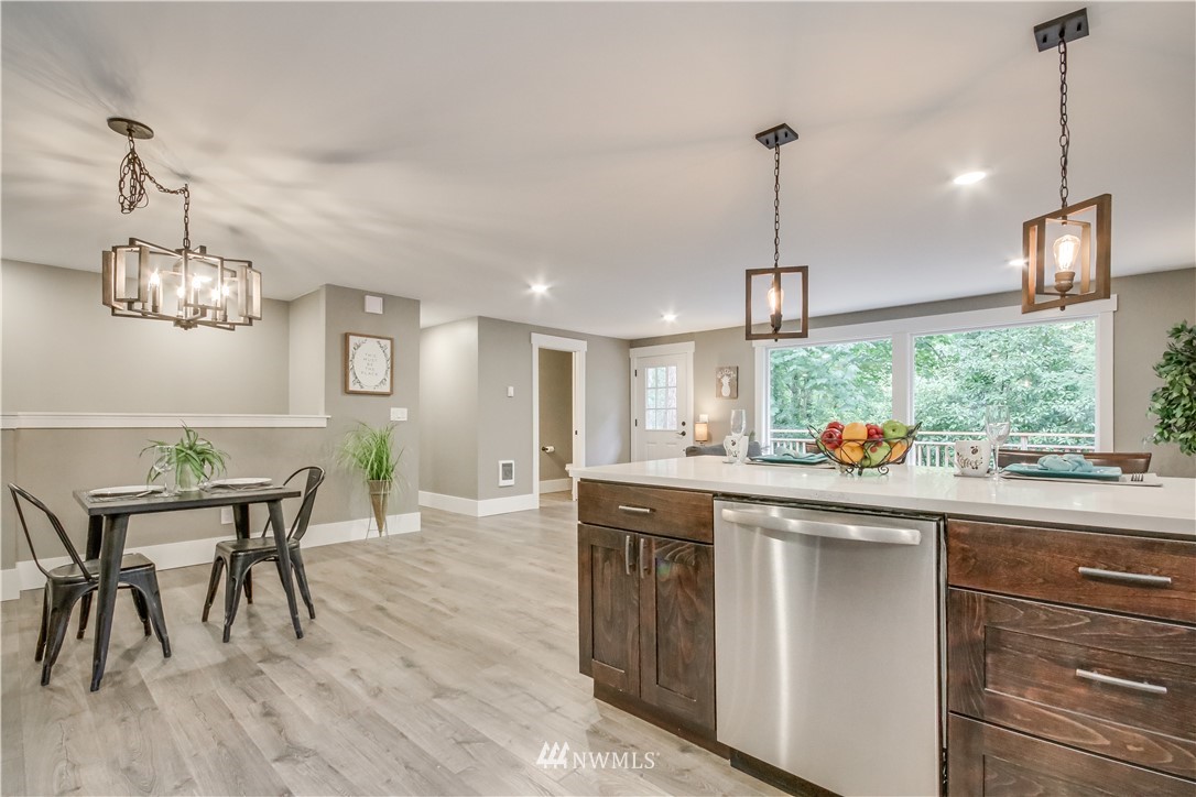 16102 Southeast 114th Street Renton, WA 98059 - Photo 12 of 38 Gallery Image 12