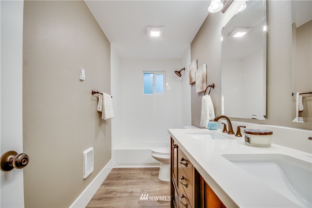 16102 Southeast 114th Street Renton, WA 98059 - Photo 18 of 38 Gallery Image 18