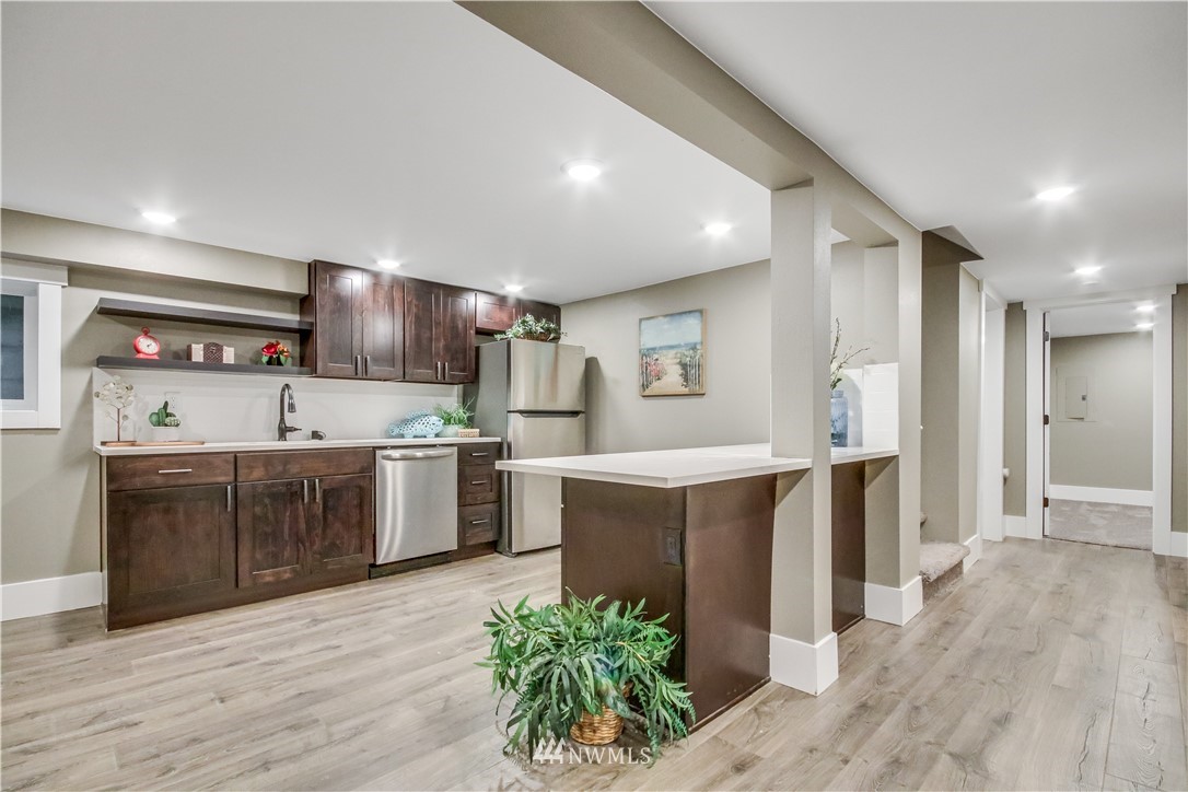 16102 Southeast 114th Street Renton, WA 98059 - Photo 22 of 38 Gallery Image 22