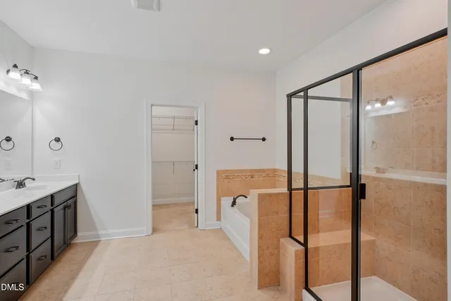 $899,000 | 109 Highland Mist Circle, Apex, NC 27539