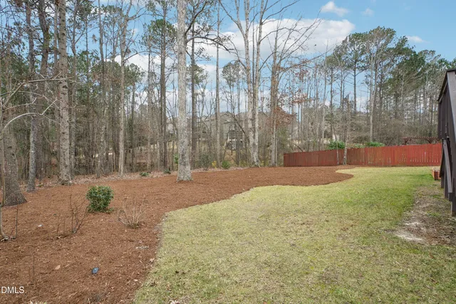 $899,000 | 109 Highland Mist Circle, Apex, NC 27539