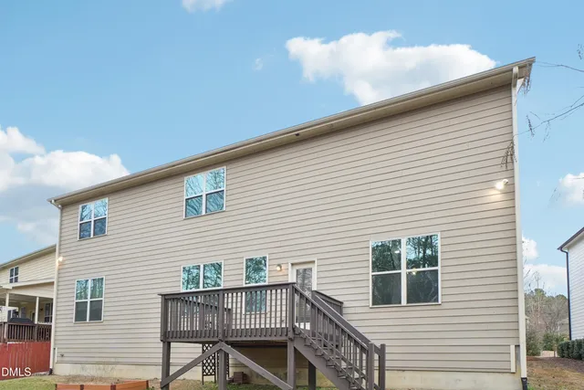 $899,000 | 109 Highland Mist Circle, Apex, NC 27539