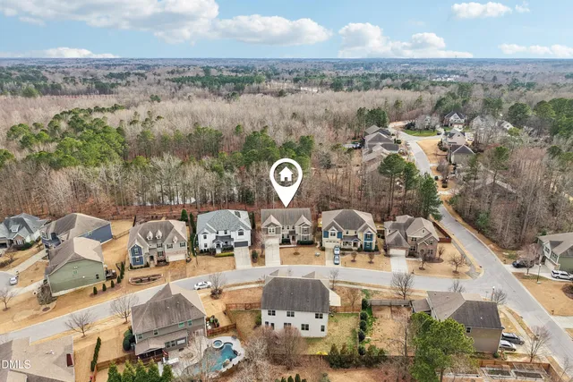 $899,000 | 109 Highland Mist Circle, Apex, NC 27539