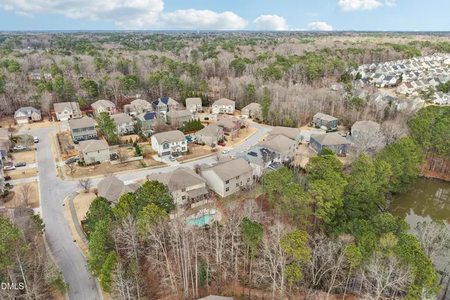 $899,000 | 109 Highland Mist Circle, Apex, NC 27539