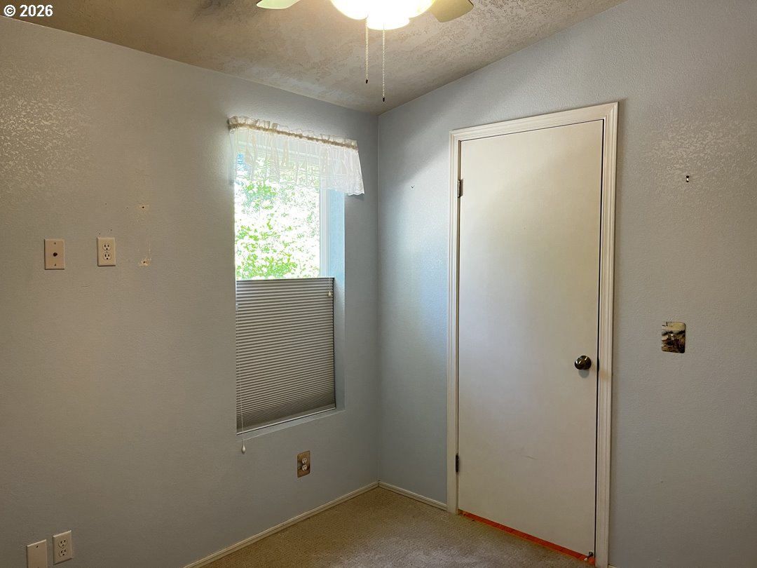 148 Outer Drive Florence, OR 97439 - Photo 11 of 48