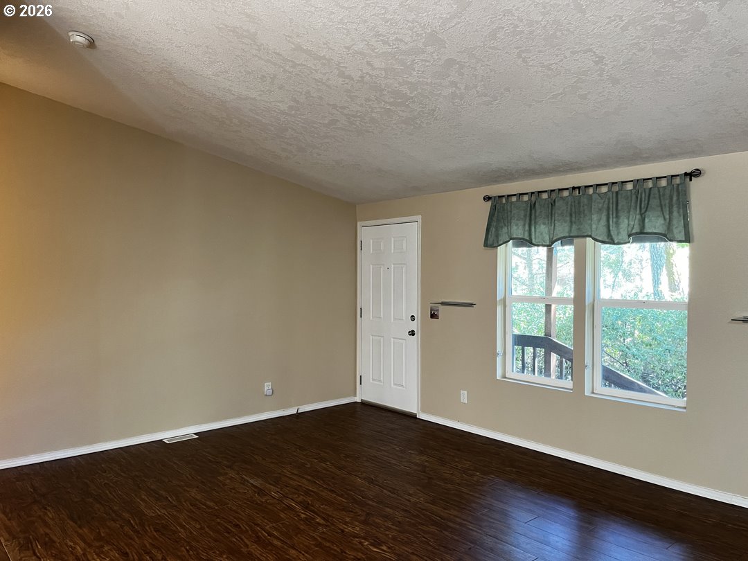 148 Outer Drive Florence, OR 97439 - Photo 3 of 48