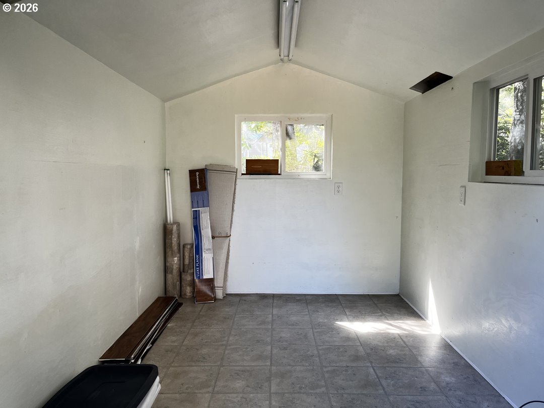 148 Outer Drive Florence, OR 97439 - Photo 37 of 48