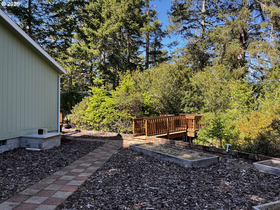 148 Outer Drive Florence, OR 97439 - Photo 44 of 48