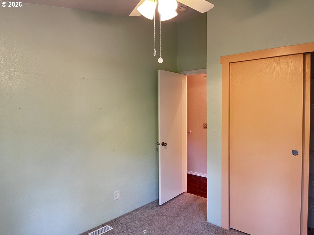 148 Outer Drive Florence, OR 97439 - Photo 8 of 48