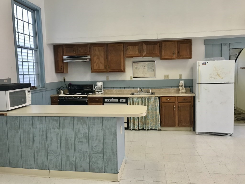 318 Acton Road Chelmsford, MA 01824 - Photo 10 of 27 Gallery Image 10