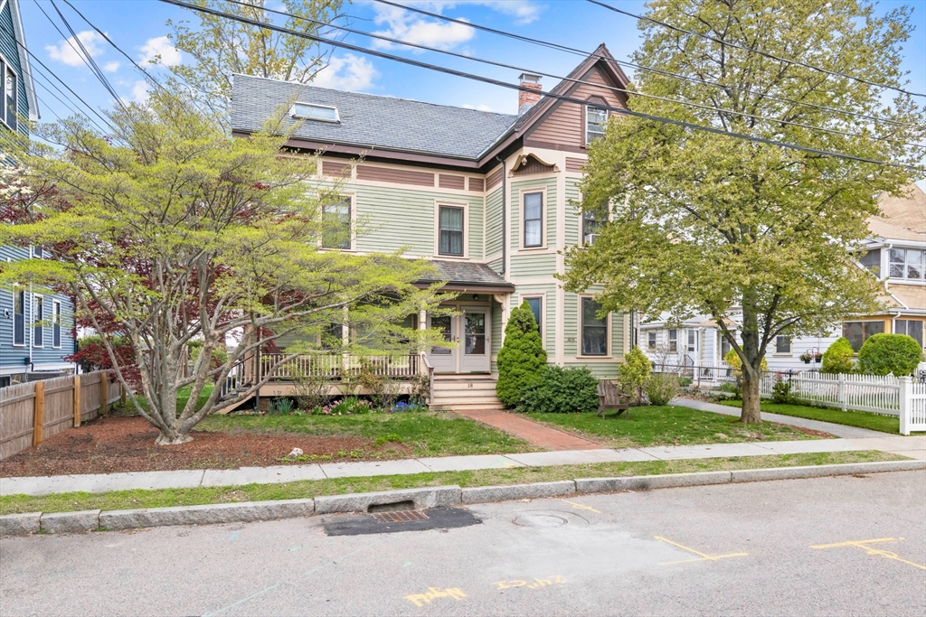 18 Maple Street Watertown, MA 02472 - Photo 25 of 26