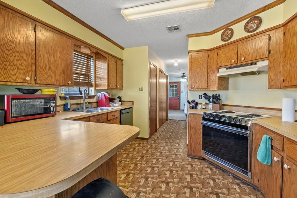 4113 Aaron Road Jennings, LA 70546 - Photo 4 of 15 Gallery Image 4