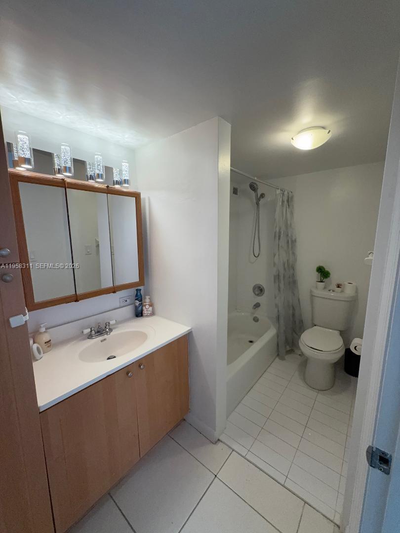 16919 North Bay Road, Unit 507 Sunny Isles Beach, FL 33160 - Photo 14 of 28