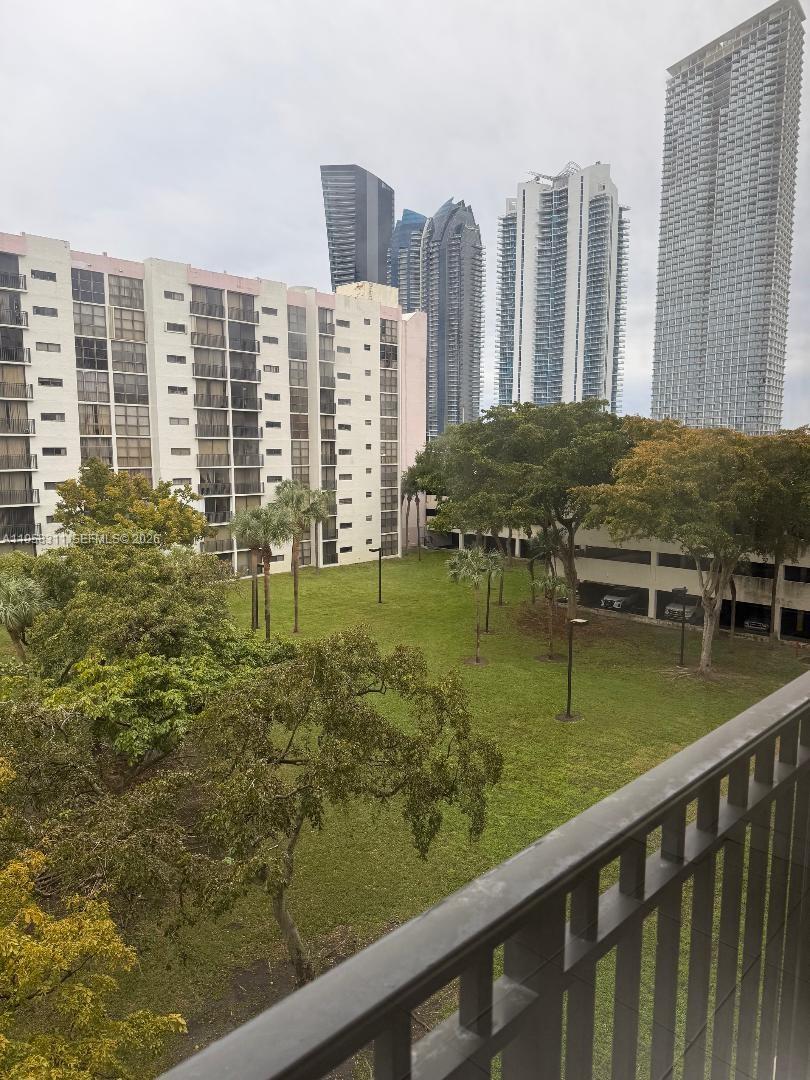 16919 North Bay Road, Unit 507 Sunny Isles Beach, FL 33160 - Photo 24 of 28