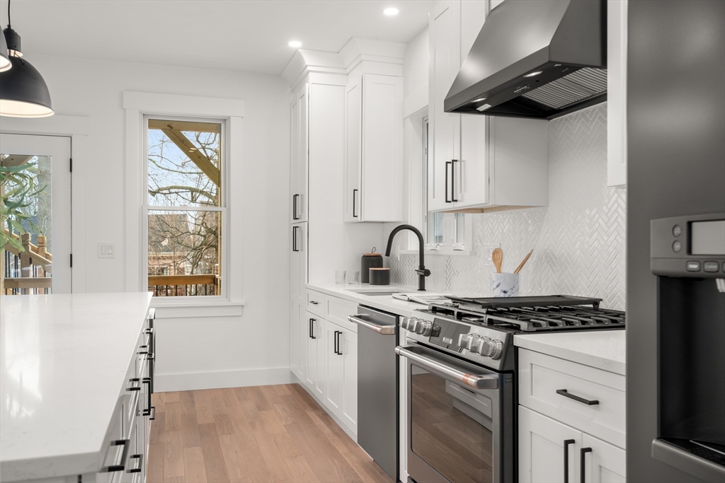 26 Adelaide Street Boston, MA 02130 - Photo 3 of 24