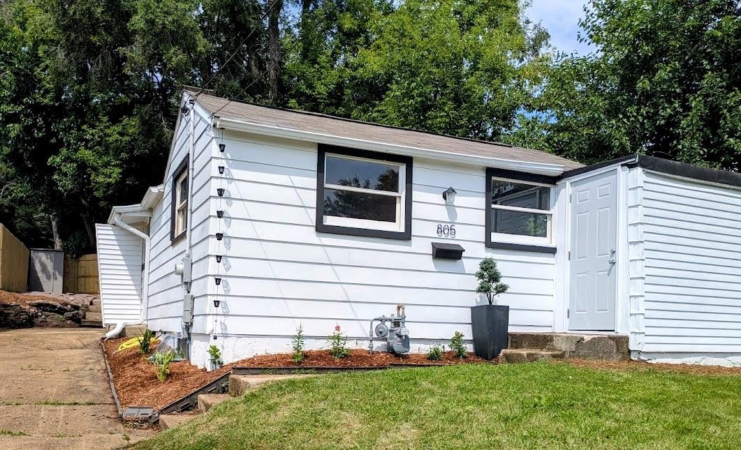 805 Mayer Avenue Madison, WI 53704 - Photo 1 of 1
