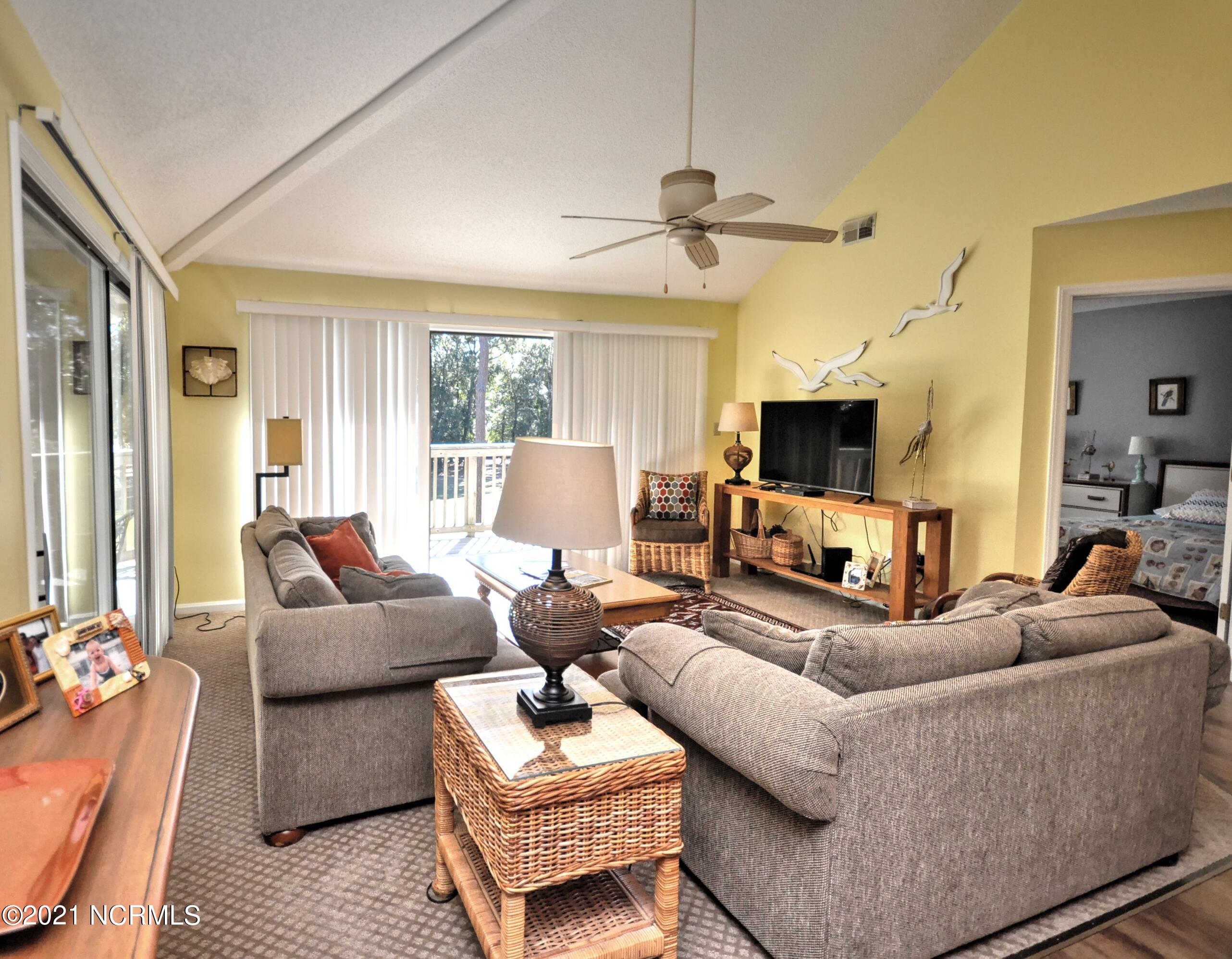 804 Colony Place, Unit 4E Sunset Beach, NC 28468 - Photo 11 of 28 LR2