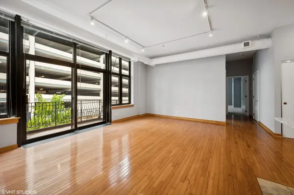 $430,000 | 333 West Hubbard Street, Unit 3D, Chicago, IL 60654