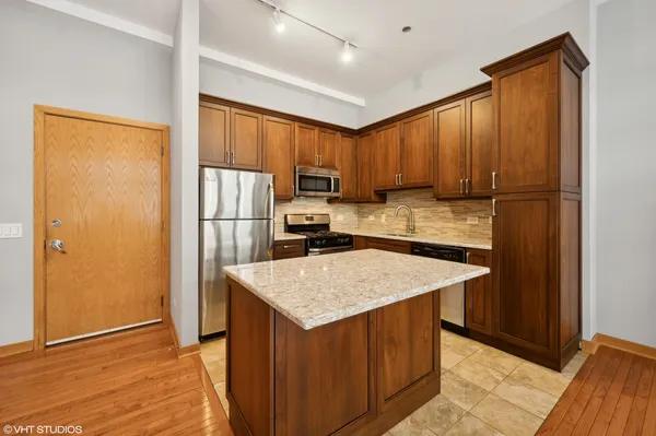 $430,000 | 333 West Hubbard Street, Unit 3D, Chicago, IL 60654