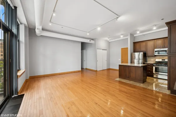 $430,000 | 333 West Hubbard Street, Unit 3D, Chicago, IL 60654