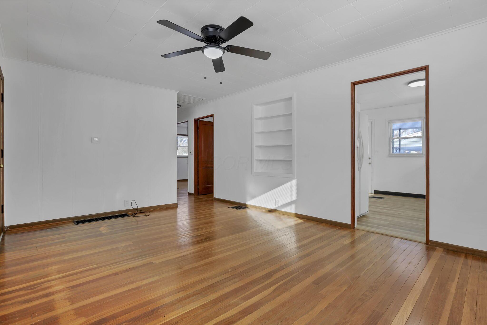 408 Derrer Road Columbus, OH 43204 - Photo 10 of 44 12-web-or-mls-939A1010