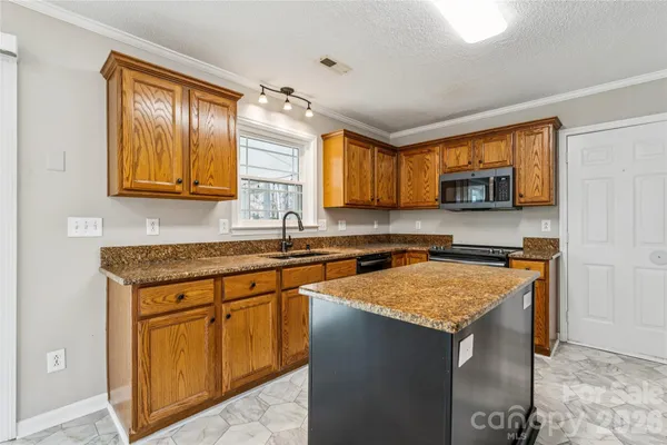 $475,000 | 8307 Poplar Grove Circle, Waxhaw, NC 28173