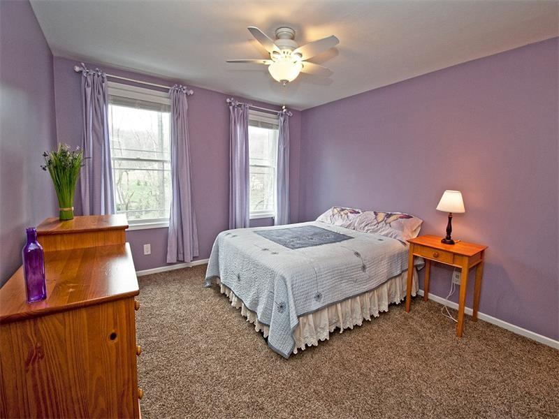 1763 Old State Road Gibsonia, PA 15044 - Photo 15 of 25 2nd Bedroom w/a walk-in closet and its own private full bathroom.