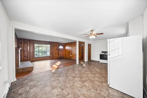 $895 | 420 Lafayette Road, Unit A, Clarksville, TN 37042