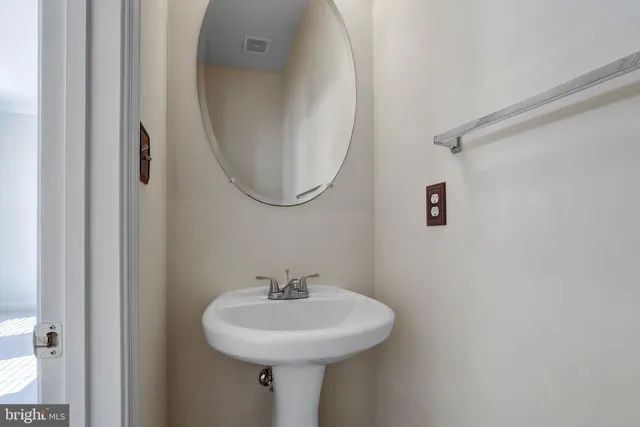 $2,300 | 618 Berwick Court, Abingdon, MD 21009