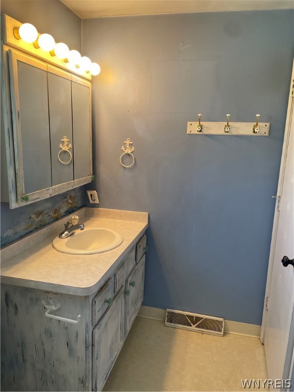 3928 Caitlin Buffalo, NY 14219 - Photo 15 of 44