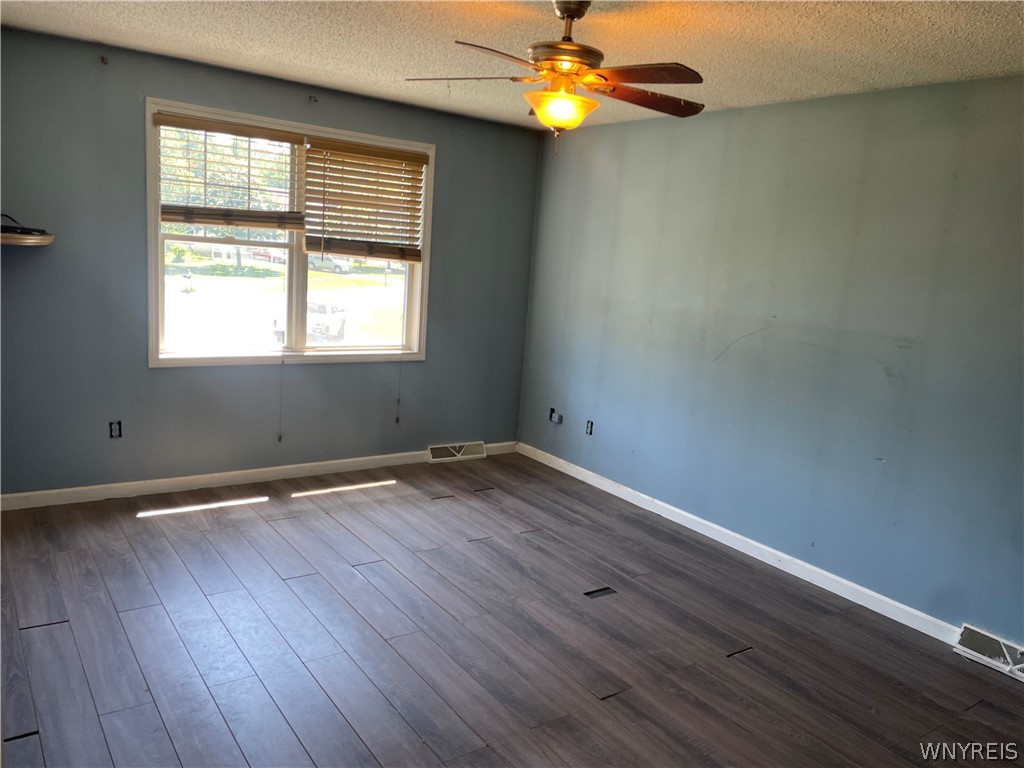 3928 Caitlin Buffalo, NY 14219 - Photo 16 of 44