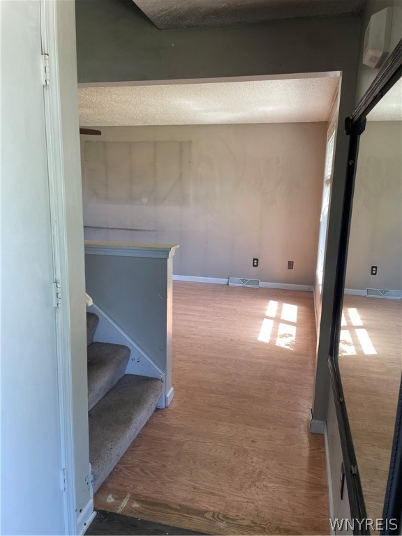 3928 Caitlin Buffalo, NY 14219 - Photo 4 of 44