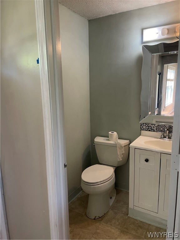 3928 Caitlin Buffalo, NY 14219 - Photo 5 of 44