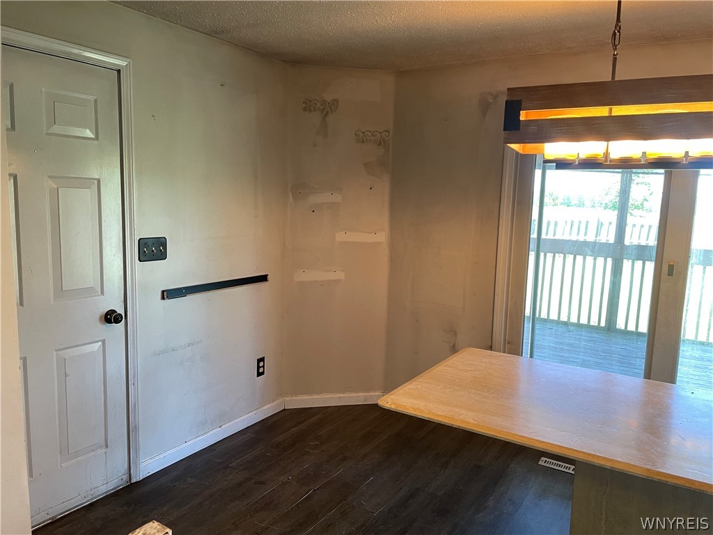 3928 Caitlin Buffalo, NY 14219 - Photo 9 of 44